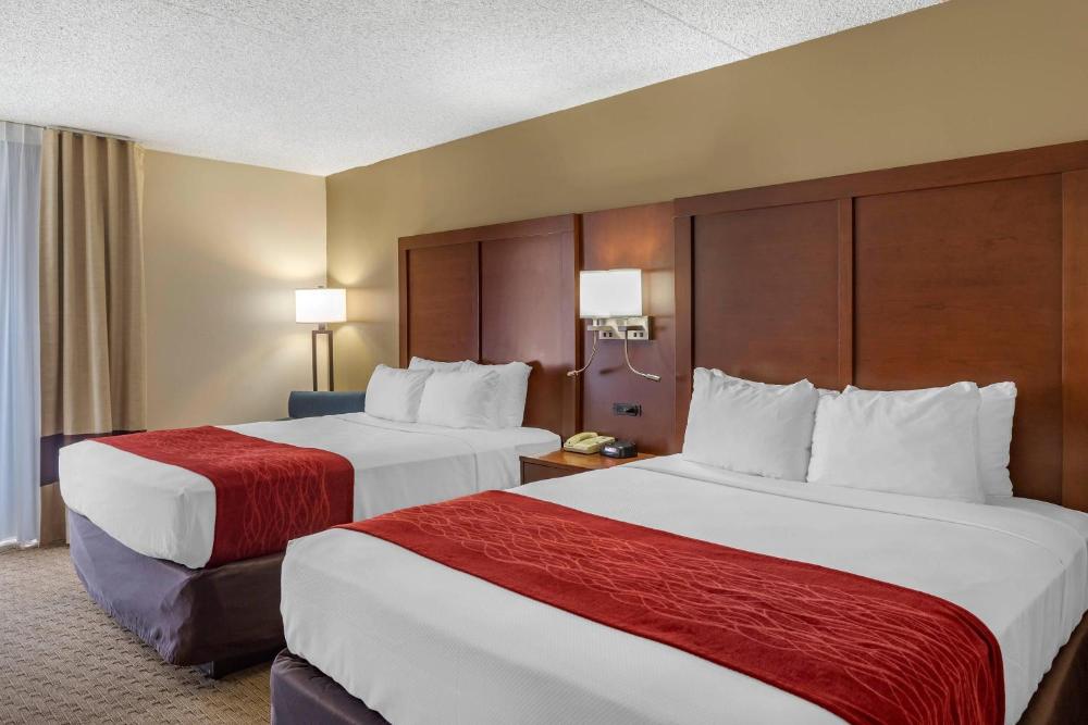 Queen Room with Two Queen Beds interior